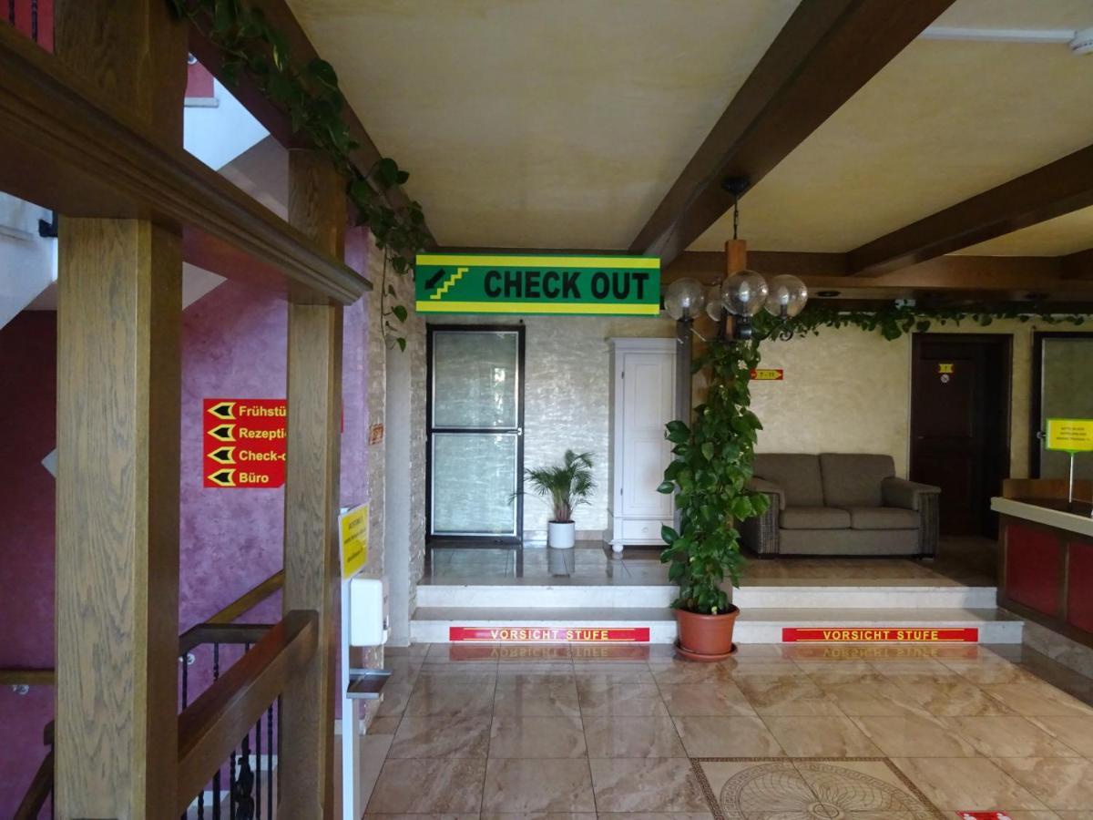 נויהאוס אם אין Apparthotel Alte Innbruecke-24Std-Self-Check In-Haustiere Willkommen מראה חיצוני תמונה