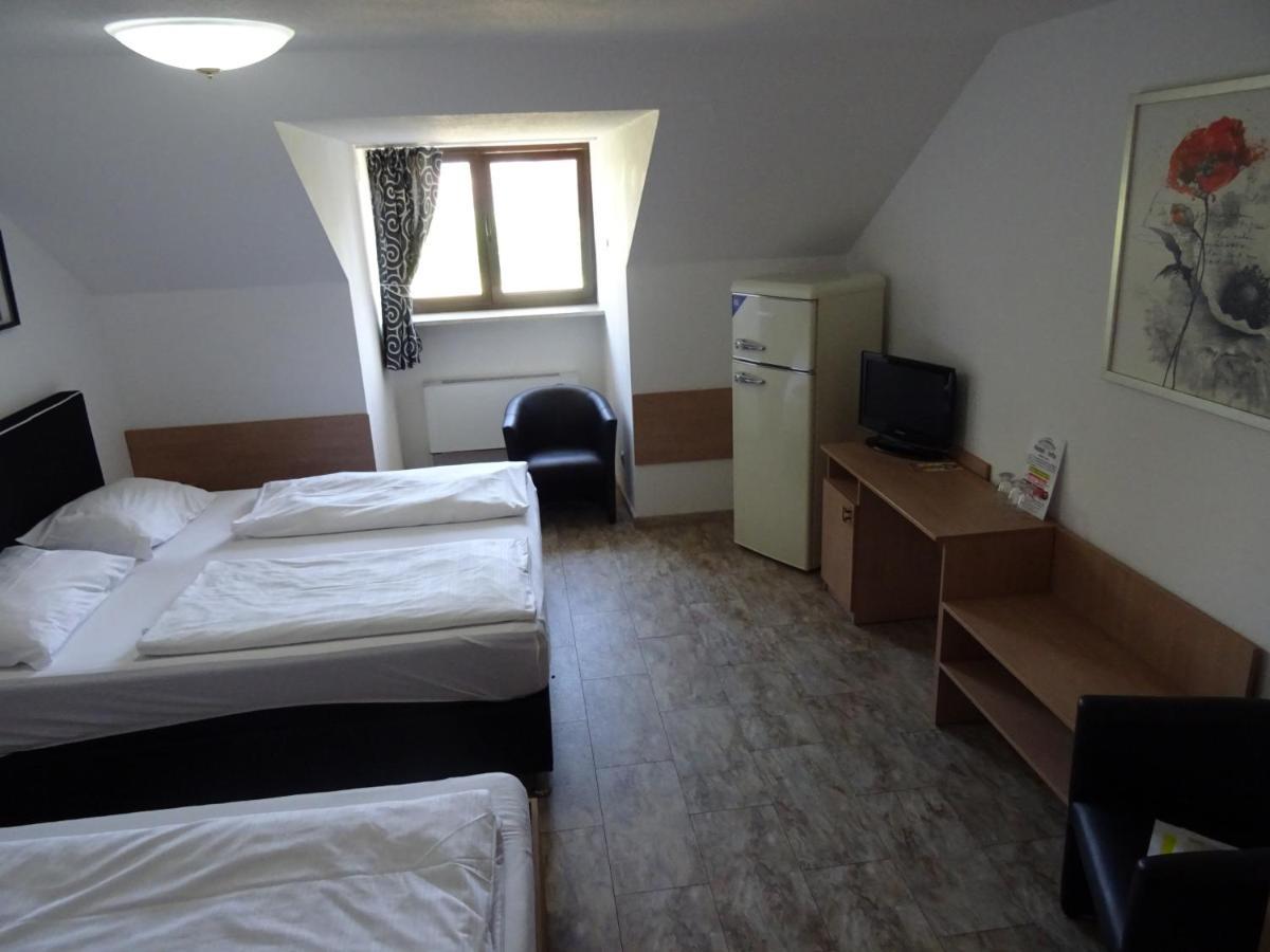 נויהאוס אם אין Apparthotel Alte Innbruecke-24Std-Self-Check In-Haustiere Willkommen מראה חיצוני תמונה
