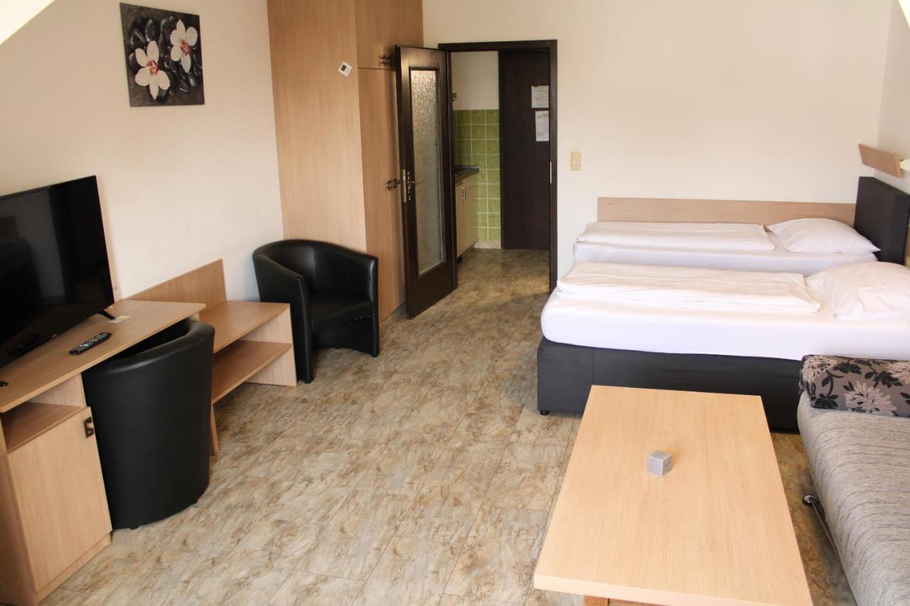 נויהאוס אם אין Apparthotel Alte Innbruecke-24Std-Self-Check In-Haustiere Willkommen מראה חיצוני תמונה