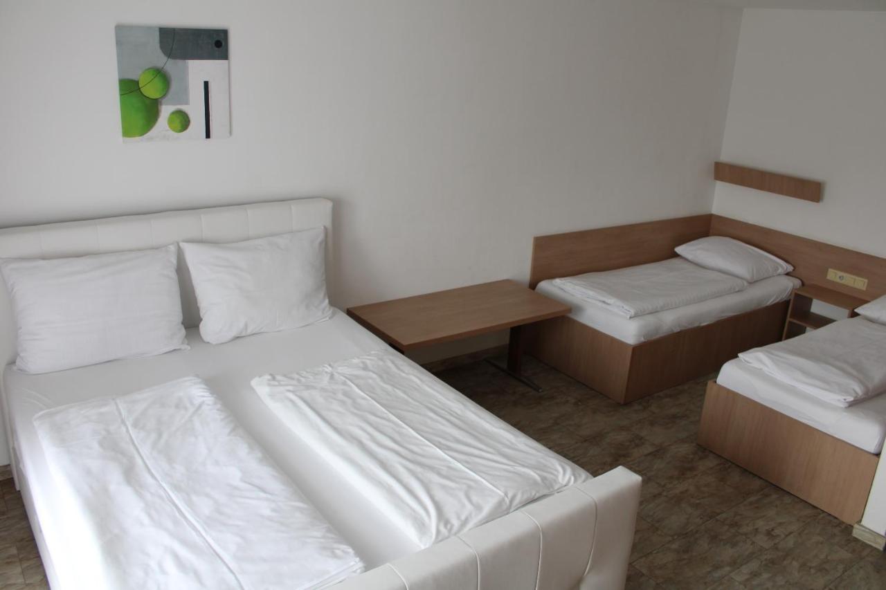 נויהאוס אם אין Apparthotel Alte Innbruecke-24Std-Self-Check In-Haustiere Willkommen מראה חיצוני תמונה