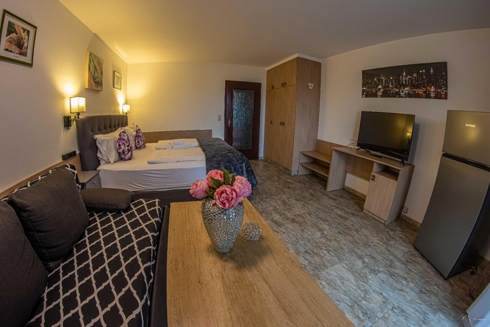 נויהאוס אם אין Apparthotel Alte Innbruecke-24Std-Self-Check In-Haustiere Willkommen מראה חיצוני תמונה