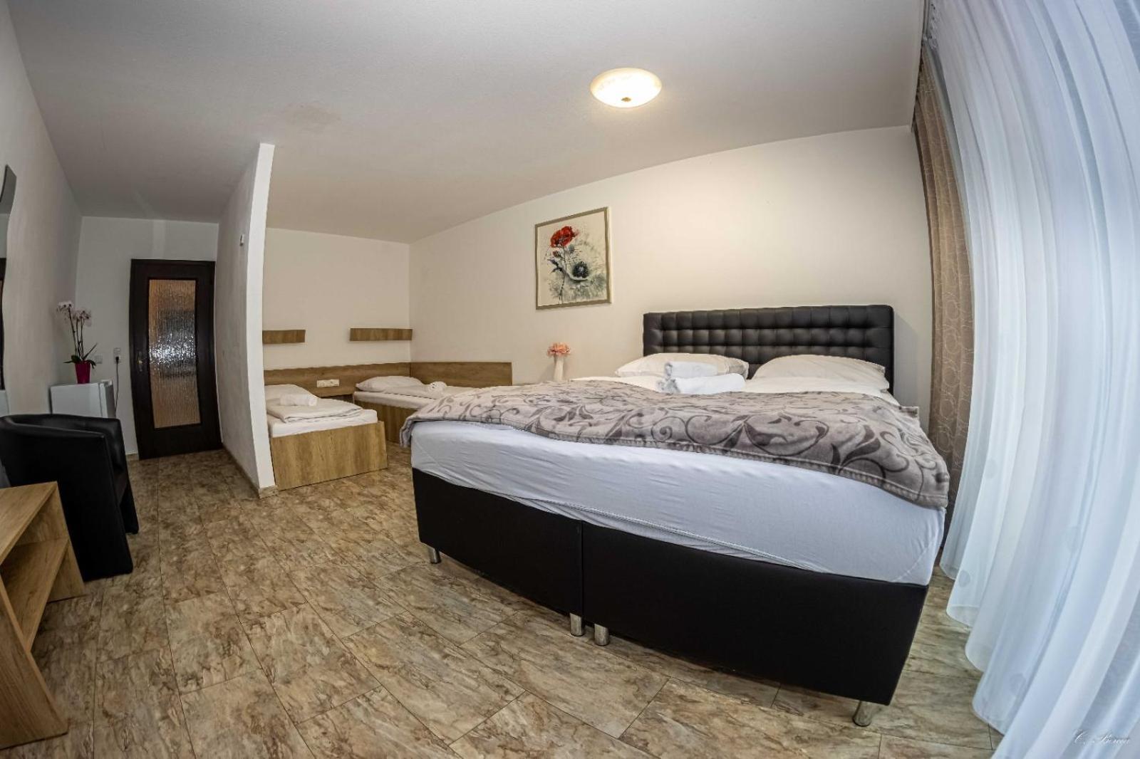 נויהאוס אם אין Apparthotel Alte Innbruecke-24Std-Self-Check In-Haustiere Willkommen מראה חיצוני תמונה