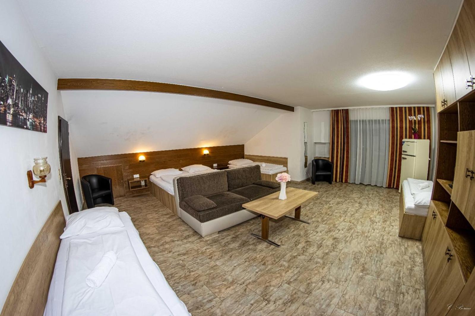 נויהאוס אם אין Apparthotel Alte Innbruecke-24Std-Self-Check In-Haustiere Willkommen מראה חיצוני תמונה