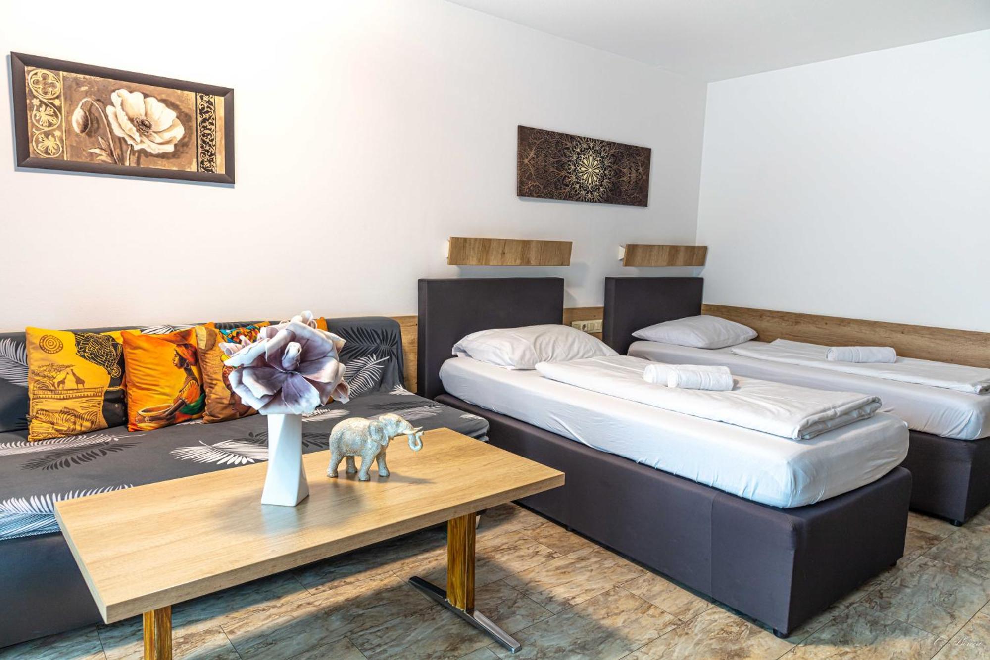 נויהאוס אם אין Apparthotel Alte Innbruecke-24Std-Self-Check In-Haustiere Willkommen מראה חיצוני תמונה