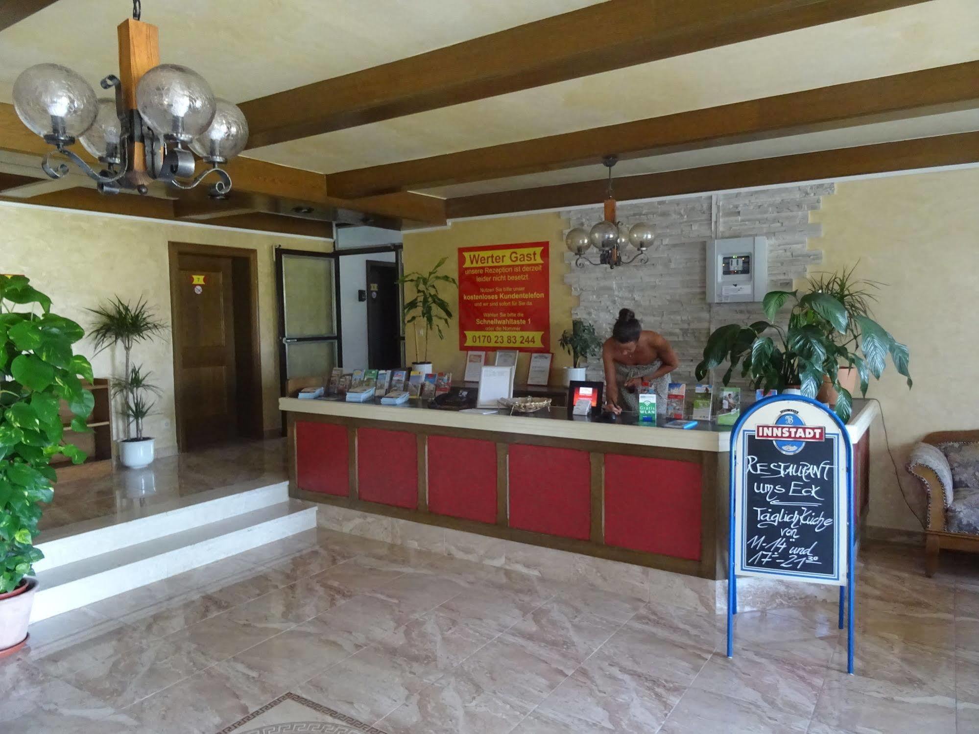 נויהאוס אם אין Apparthotel Alte Innbruecke-24Std-Self-Check In-Haustiere Willkommen מראה חיצוני תמונה